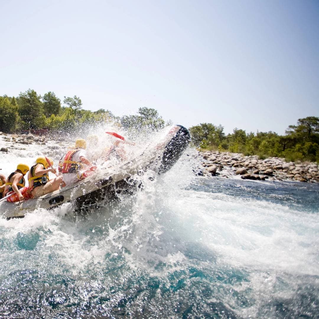 Aventură 2 în 1: Rafting și safari cu ATV-ul