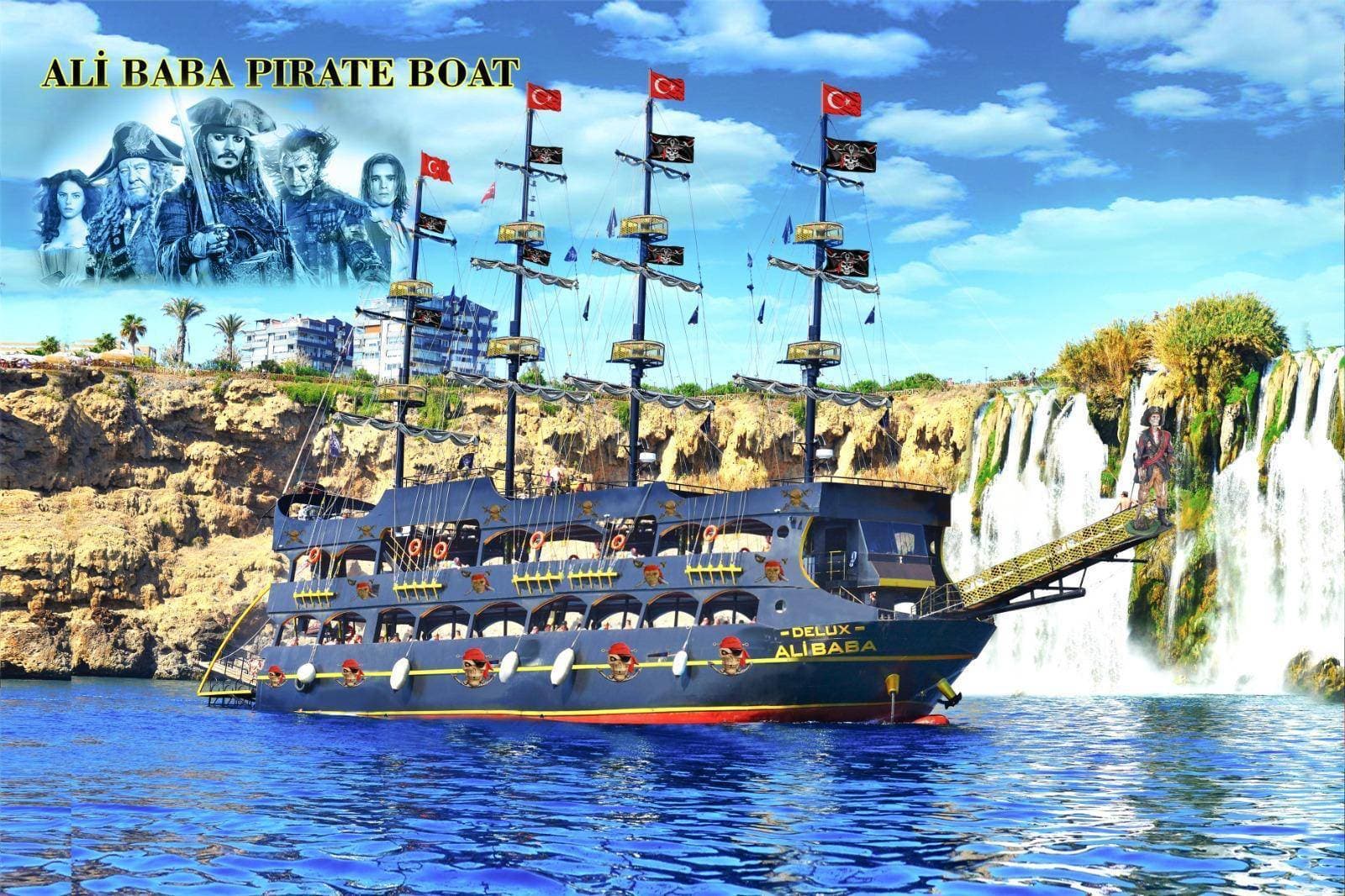 Kemer'den Duden Şelalesi'ne Korsan Tekne Turu