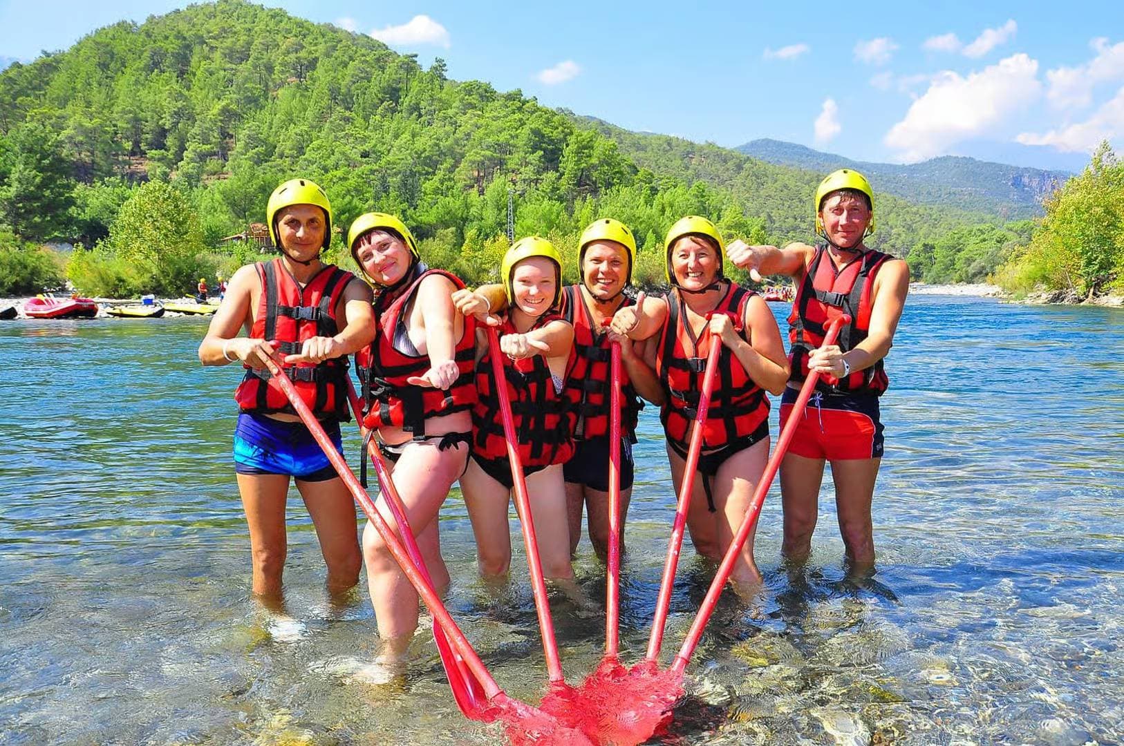 Aventură 2 în 1: Rafting și safari cu jeepul