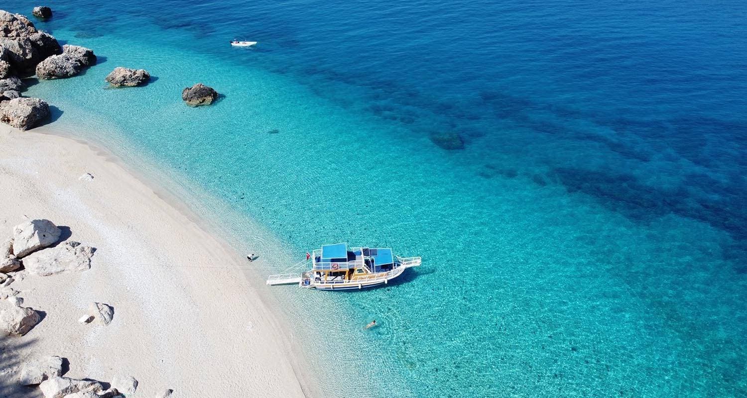 Excursie cu barca la Suluada (fără transfer)